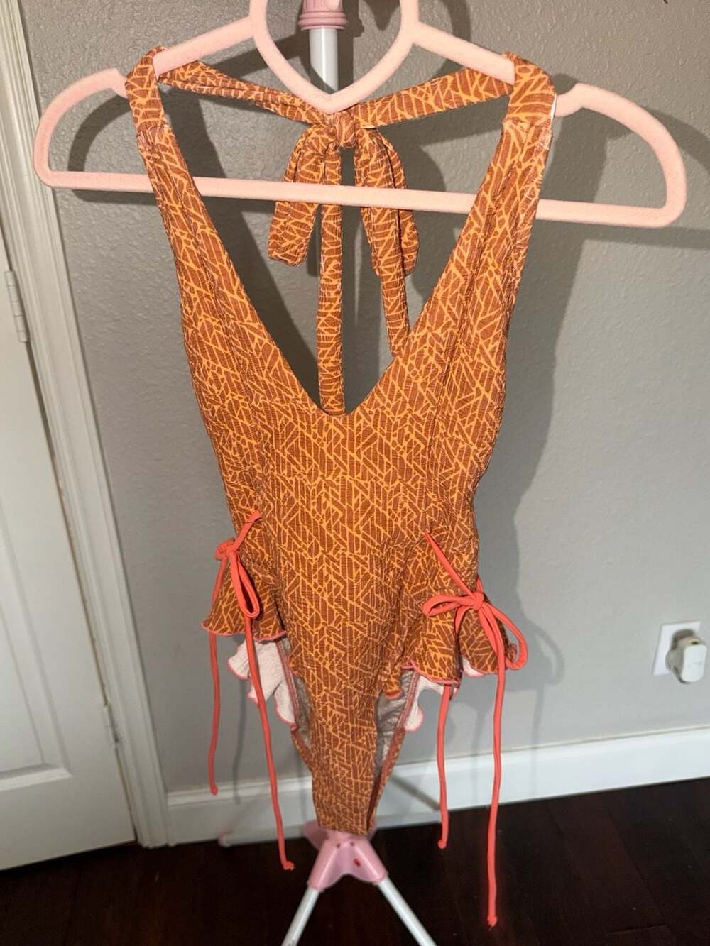 free-est Lyra Plunge One-Piece Swimsuit Size XS Brown Motif